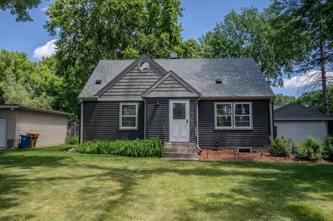 2220 Gardenette Dr S, White Bear Lake, MN 55110
