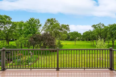 2313 Eastway Ave, Shakopee, MN 55379