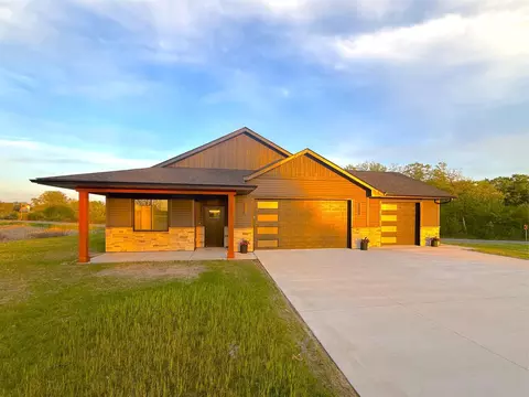 7541 Lake John Dr, Annandale, MN 55302