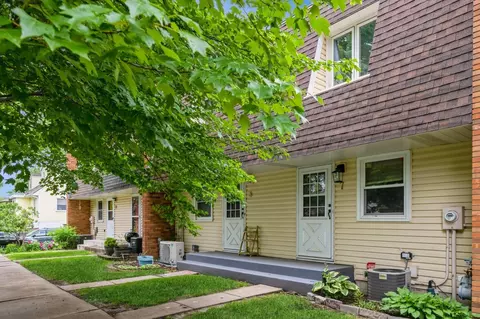 241 22nd Ave S #7, South Saint Paul, MN 55075