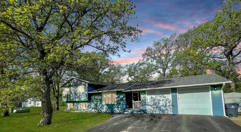 1708 Maple Dr SE, Alexandria, MN 56308