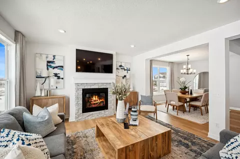 17969 Hinckley Ave, Lakeville, MN 55044