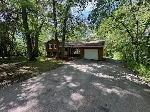 29427 Kiwi Ct, Saint Joseph, MN 56374