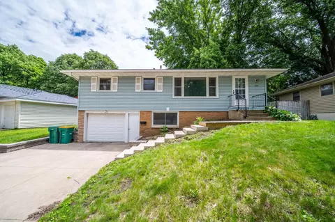 1214 Cascade St NW, Rochester, MN 55901