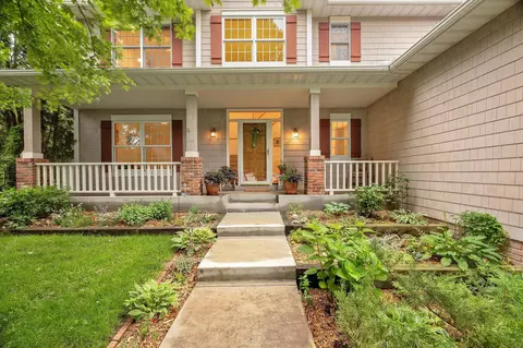 6327 Heathbrook Dr, Eden Prairie, MN 55346
