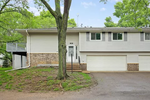 1241 Timbershore Ln, Eagan, MN 55123