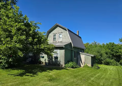 10277 County 113, Mabel, MN 55954