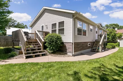 211 Main St E, Freeport, MN 56331