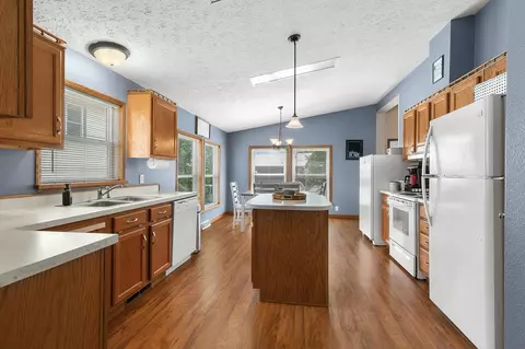 211 Main St E, Freeport, MN 56331 photo 5
