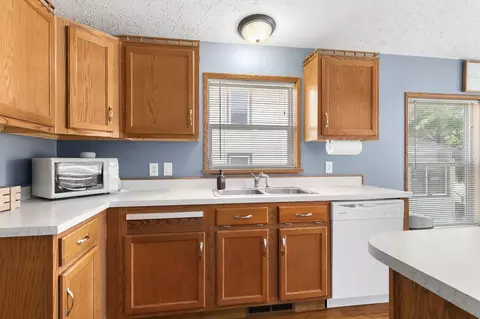 211 Main St E, Freeport, MN 56331 photo 4