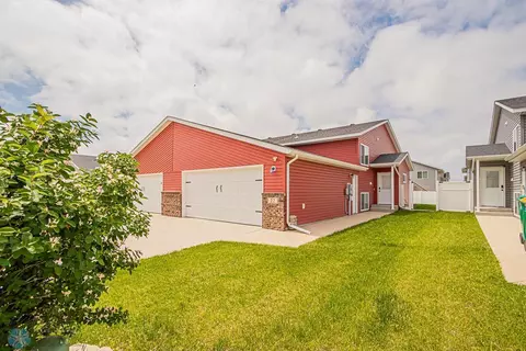 22 Cedar Dr, Mapleton, ND 58059
