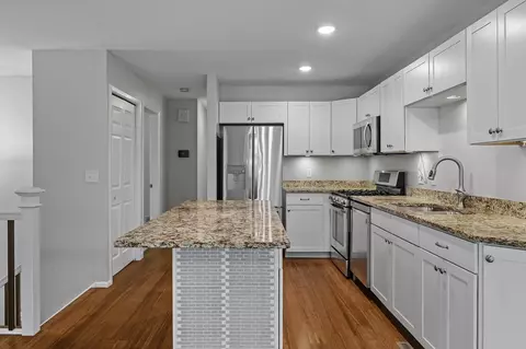 3668 Kolstad Rd, Eagan, MN 55123 photo 16