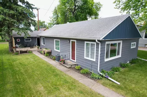 102 2nd Ave SE, Dilworth, MN 56529