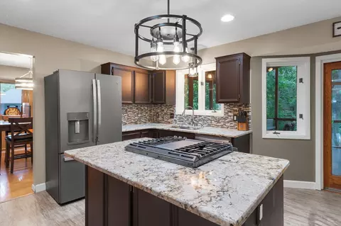2237 James St, Eagan, MN 55122 photo 4
