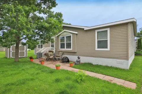 2610 18th St NW, Owatonna, MN 55060