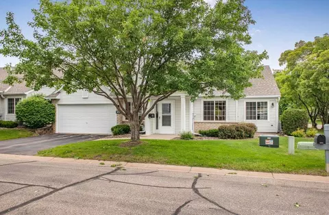 15215 Greenhaven Way, Burnsville, MN 55306