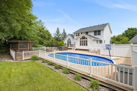 1237 Marvin Ct, Delano, MN 55328