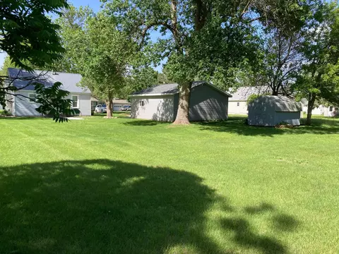 55 10th St, Windom, MN 56101 photo 19