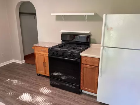 55 10th St, Windom, MN 56101 photo 5