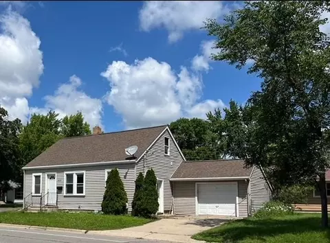 1302 10th Ave N, Saint Cloud, MN 56303