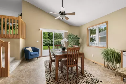 2206 Viking Dr, Saint Cloud, MN 56301 photo 5