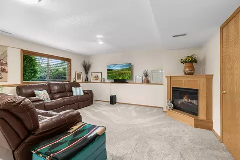 2206 Viking Dr, Saint Cloud, MN 56301 photo 14
