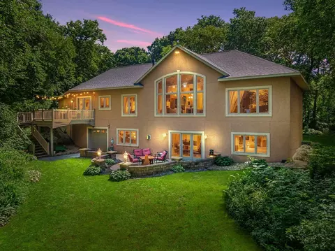 8342 Decathelon Dr, Spicer, MN 56288