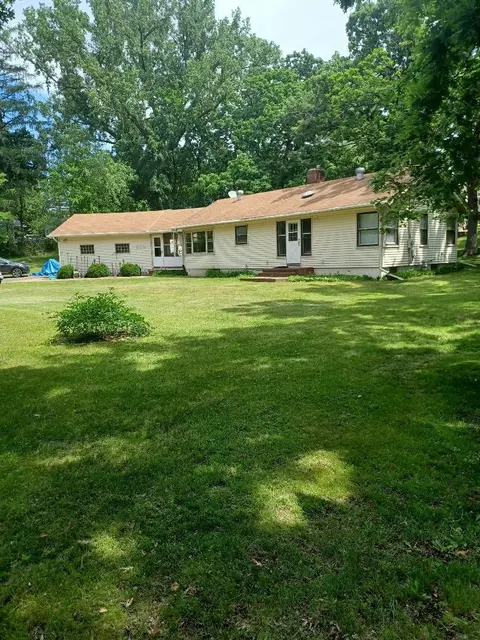 500 Mahtomedi Ave, Mahtomedi, MN 55115