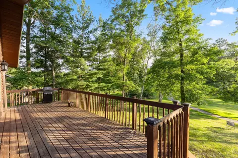 11699 Pine Beach Dr, Brainerd, MN 56401