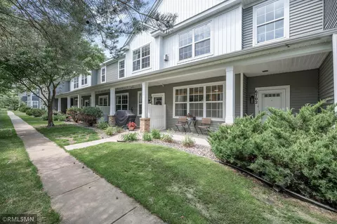 6702 Narcissus Ln N, Maple Grove, MN 55311