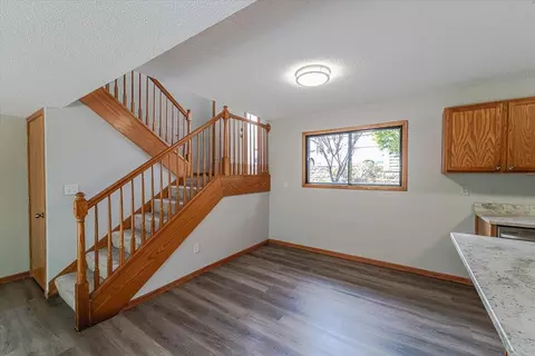 3249 Dodd Ln, Eagan, MN 55121 photo 8