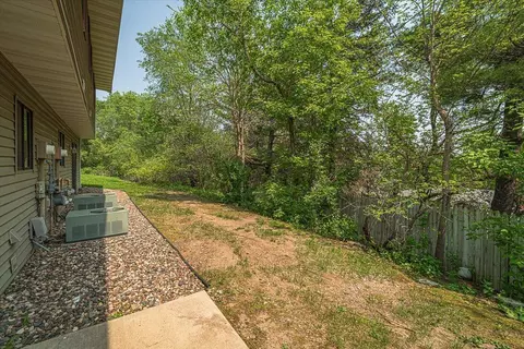 3249 Dodd Ln, Eagan, MN 55121 photo 22