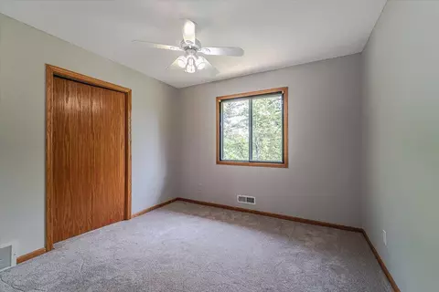 3249 Dodd Ln, Eagan, MN 55121 photo 15