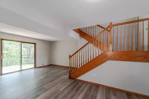 3249 Dodd Ln, Eagan, MN 55121 photo 9