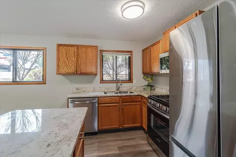 3249 Dodd Ln, Eagan, MN 55121 photo 6