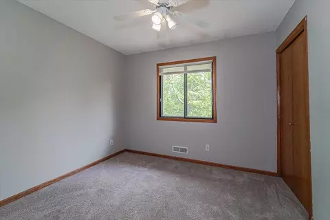3249 Dodd Ln, Eagan, MN 55121 photo 17