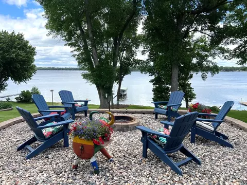 5537 Highway 71 NE, Willmar, MN 56201