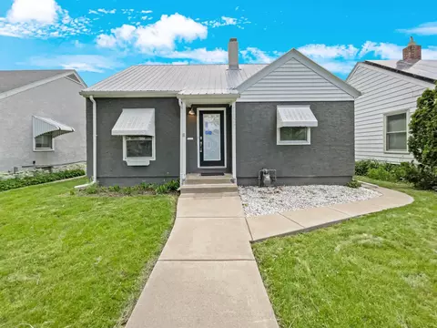 1127 Van Buren Ave, Saint Paul, MN 55104