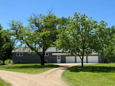 11511 90th Ave SE, Lake Lillian, MN 56253