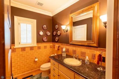 Bath - 45329 Red Pine Loop, Perham, MN 56573 photo 5 of 9