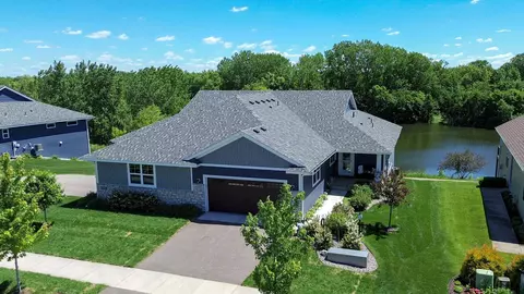 1442 Riverpointe Rd, Watertown, MN 55388
