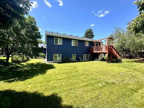 750 Meyer St N, Maplewood, MN 55119