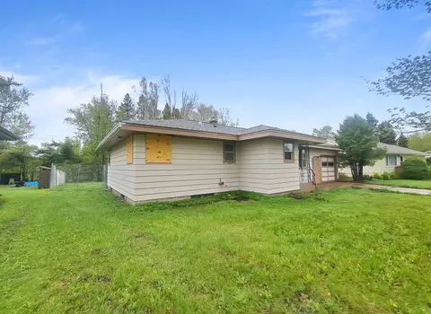 711 Maple Dr, Aurora, MN 55705 photo 2
