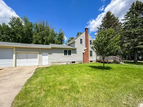 1208 Baker Ave, Gibbon, MN 55335