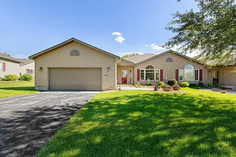 2421 Cornell Dr, Faribault, MN 55021