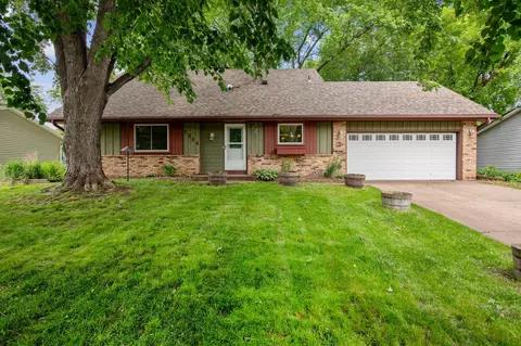 7384 Iden Ave S, Cottage Grove, MN 55016