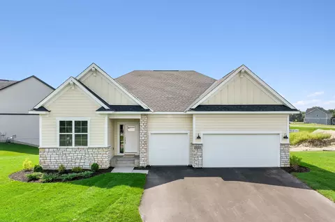 8049 Glenwood Dr, Lino Lakes, MN 55014