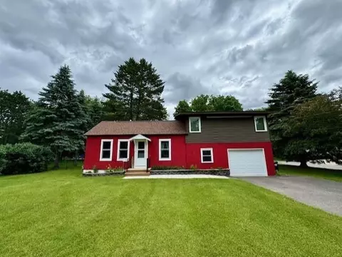 306 12th Ave N, Princeton, MN 55371