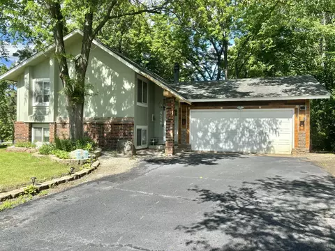 4546 Johnny Cake Ridge Rd, Eagan, MN 55122