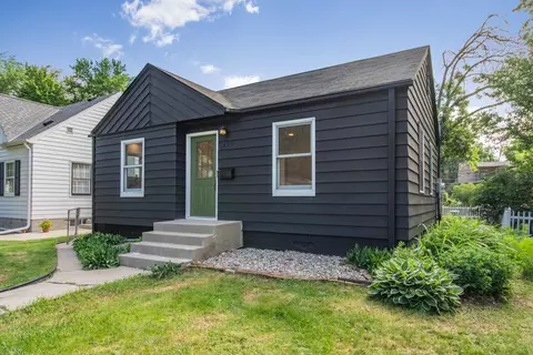 2608 Abbott Ave N, Robbinsdale, MN 55422